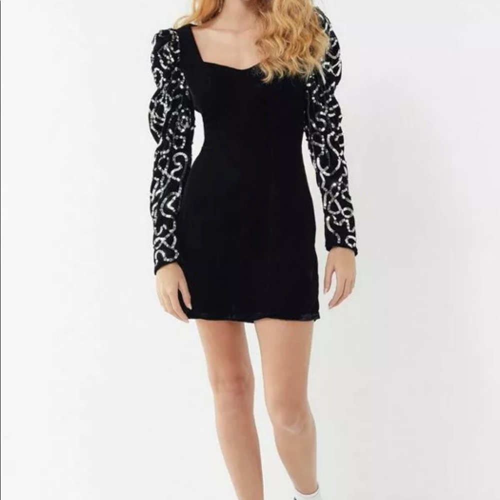 NWOT Urban Outfitters mini dress M